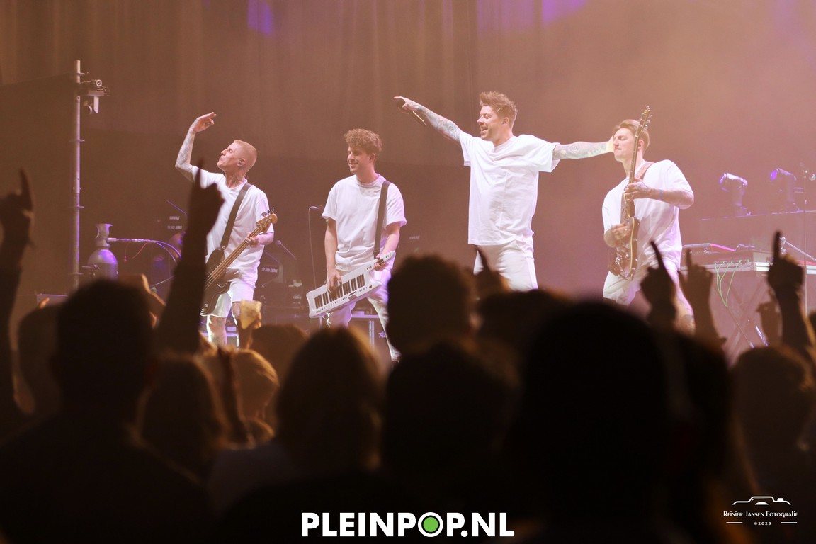 The Dirty Daddies     (4)